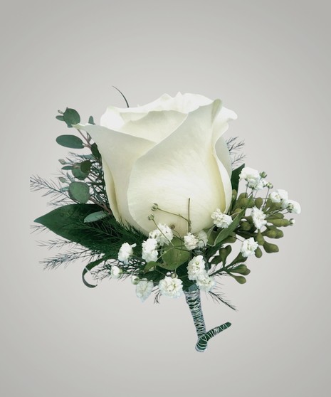 Classic Rose - Boutonniere